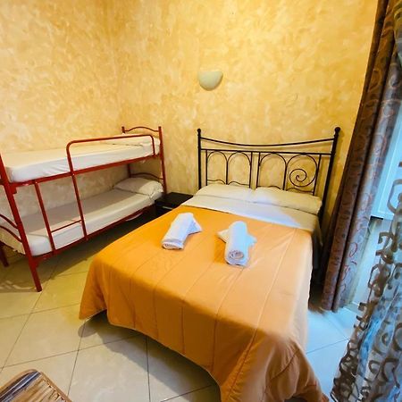 Rose Village Guest House Rome Bagian luar foto