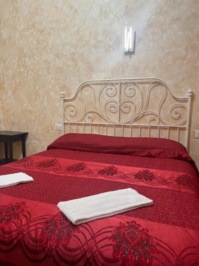 Rose Village Guest House Rome Bagian luar foto