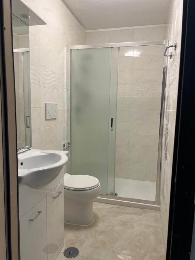 Rose Village Guest House Rome Bagian luar foto