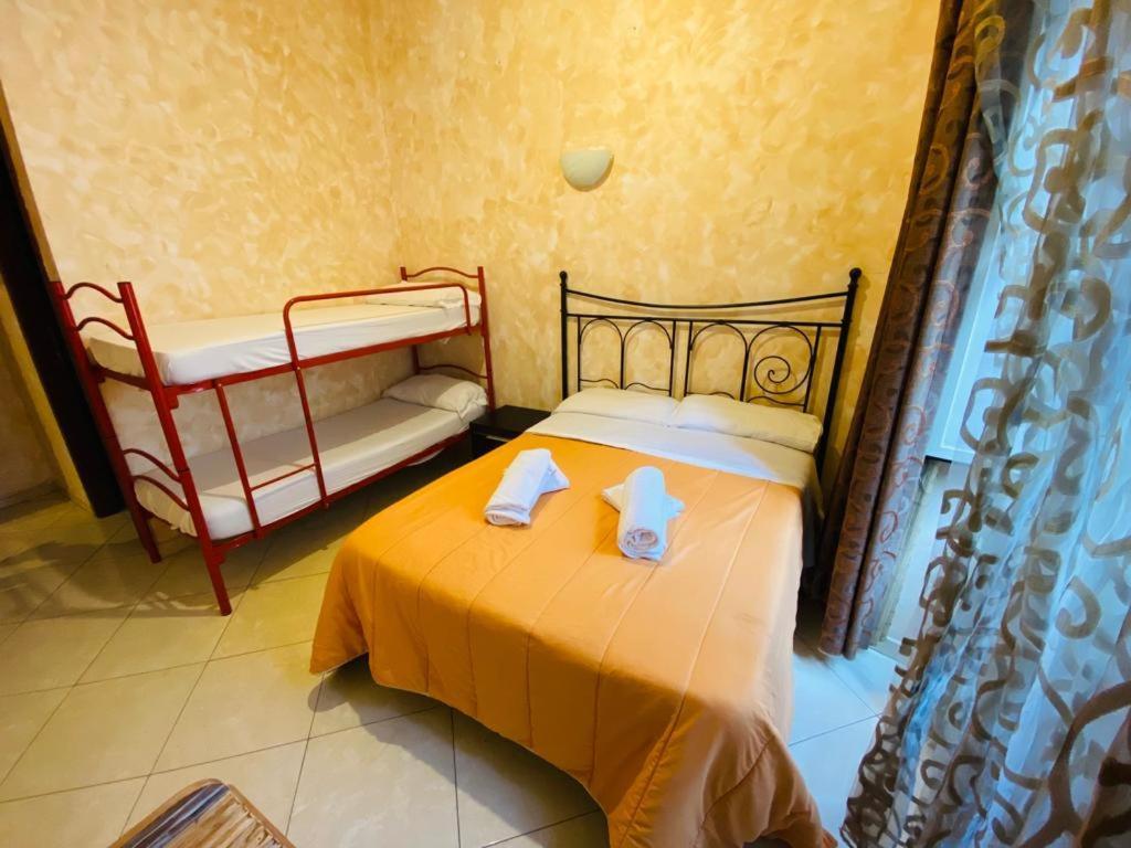 Rose Village Guest House Rome Bagian luar foto